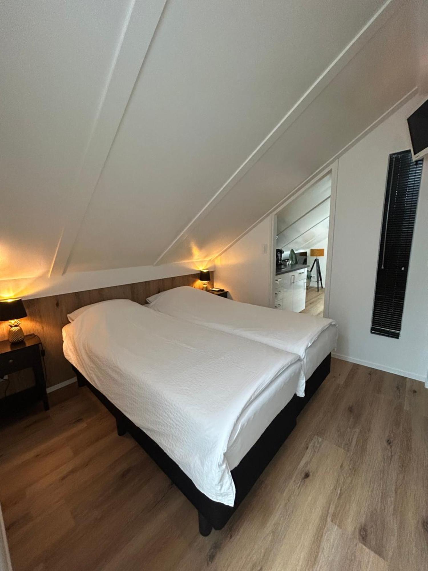 Boetje 51 Bed & Breakfast Den Burg Eksteriør bilde